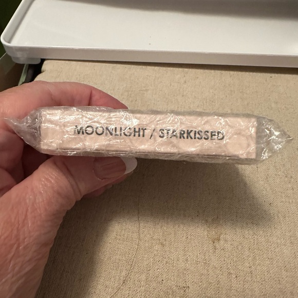 KVOSSNYC FAIRY DUST PRESSED HIGHLIGHTER - NEW - Picture 4 of 7